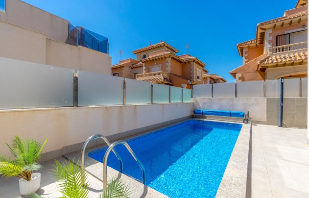 Revente - Villa - Torrevieja - Aguas Nuevas