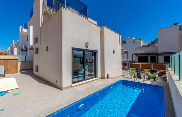 Revente - Villa - Torrevieja - Aguas Nuevas