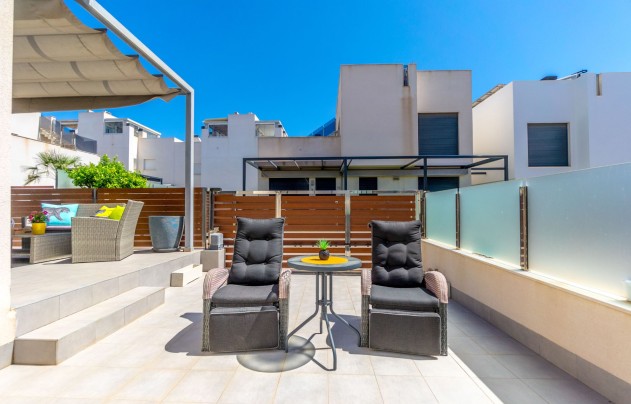 Revente - Villa - Torrevieja - Aguas Nuevas