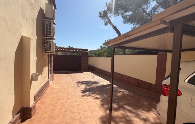 Resale - Villa - Torrevieja - Costa Blanca Sur
