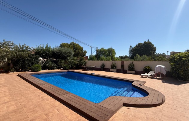 Resale - Villa - Torrevieja - Costa Blanca Sur