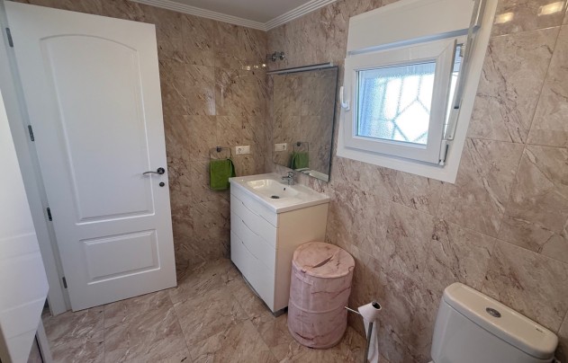 Resale - Villa - Torrevieja - Costa Blanca Sur