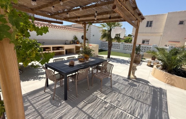 Resale - Villa - Torrevieja - Costa Blanca Sur