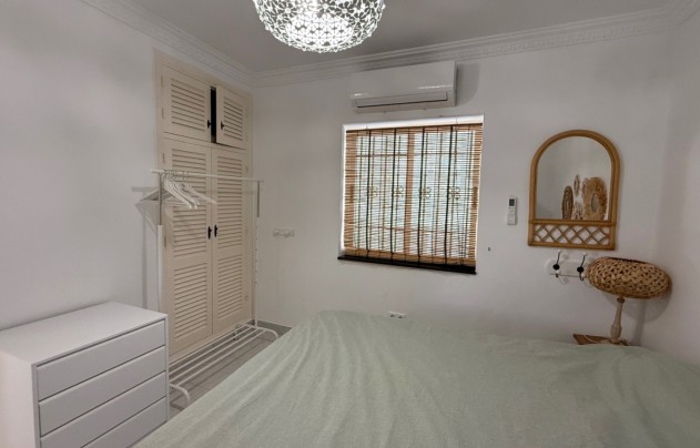 Resale - Villa - Torrevieja - Costa Blanca Sur