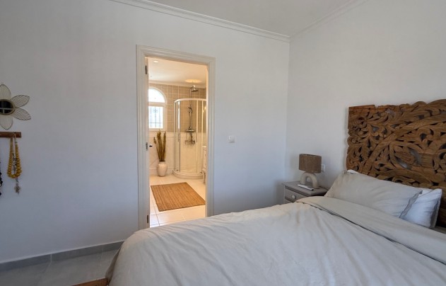 Resale - Villa - Torrevieja - Costa Blanca Sur