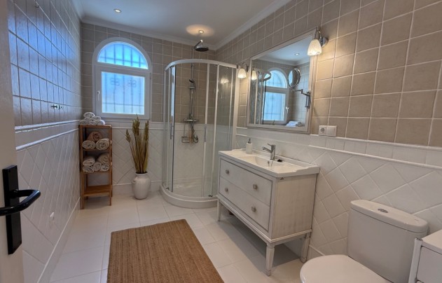 Resale - Villa - Torrevieja - Costa Blanca Sur