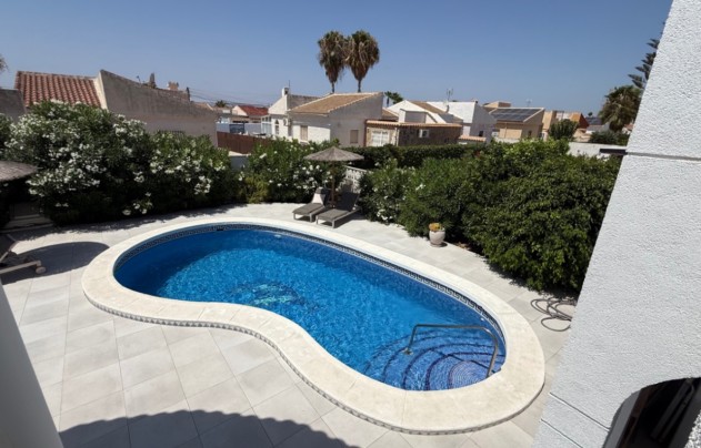 Resale - Villa - Torrevieja - Costa Blanca Sur
