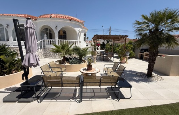 Resale - Villa - Torrevieja - Costa Blanca Sur