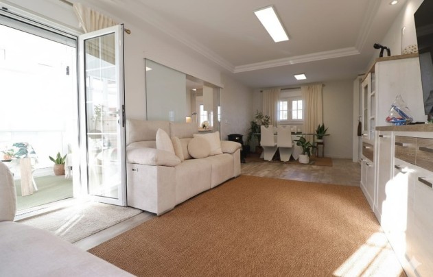 Revente - Villa - Orihuela Costa - Villamartín