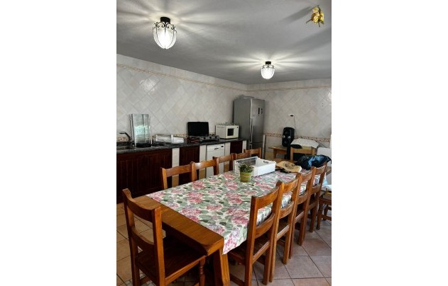 Resale - Villa - Orihuela