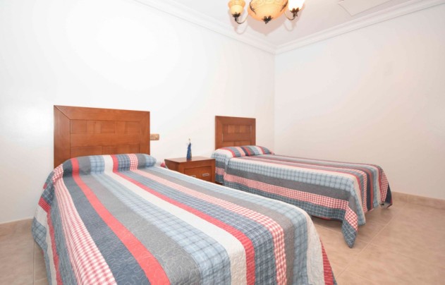 Resale - Villa - Orihuela