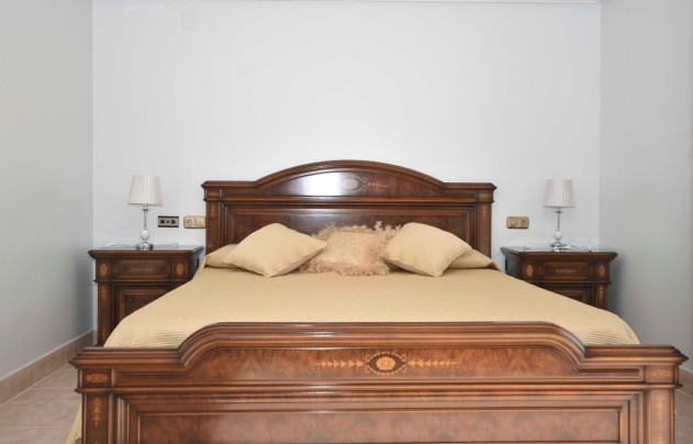 Resale - Villa - Orihuela