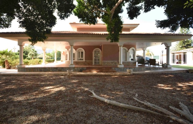 Resale - Villa - Orihuela