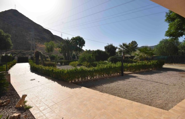 Resale - Villa - Orihuela