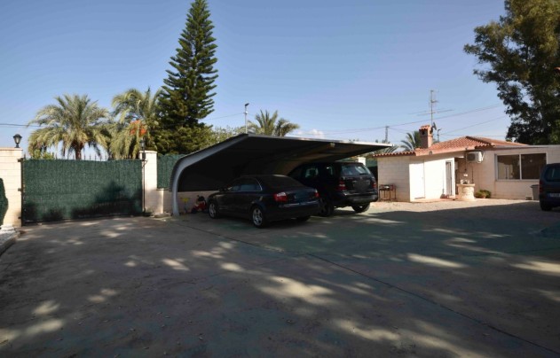 Resale - Villa - Orihuela