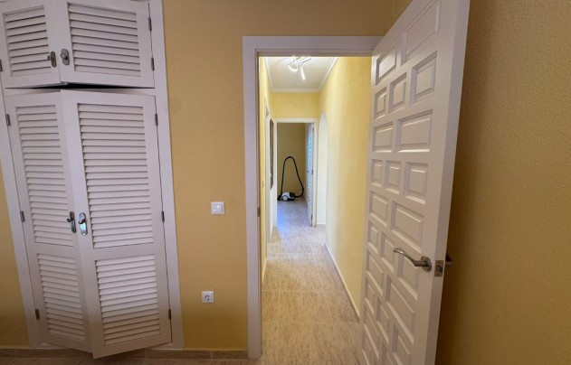 Resale - Villa - Mil Palmeras