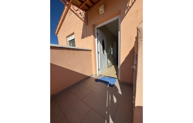 Resale - Villa - Mil Palmeras