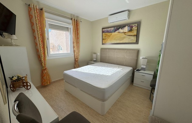 Resale - Villa - Mil Palmeras