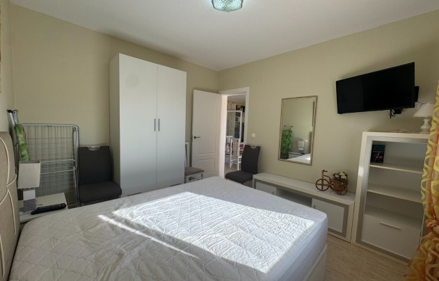 Resale - Villa - Mil Palmeras