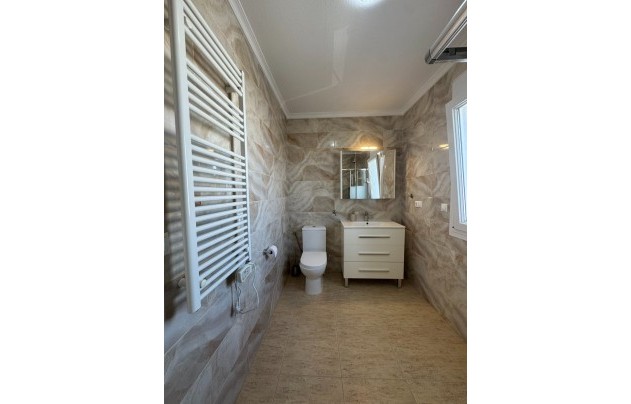 Resale - Villa - Mil Palmeras