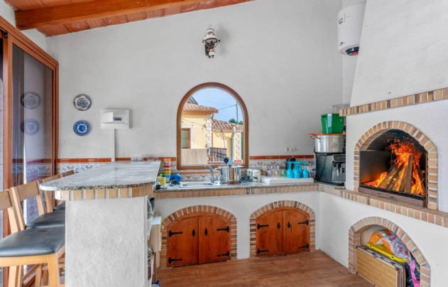 Resale - Villa - Orihuela