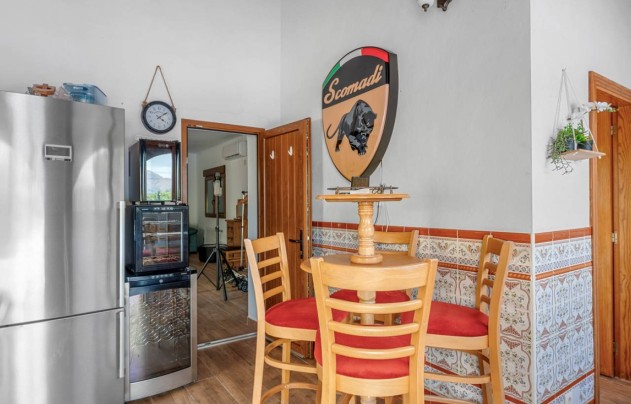 Resale - Villa - Orihuela