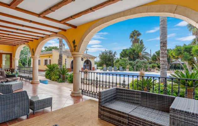 Resale - Villa - Orihuela