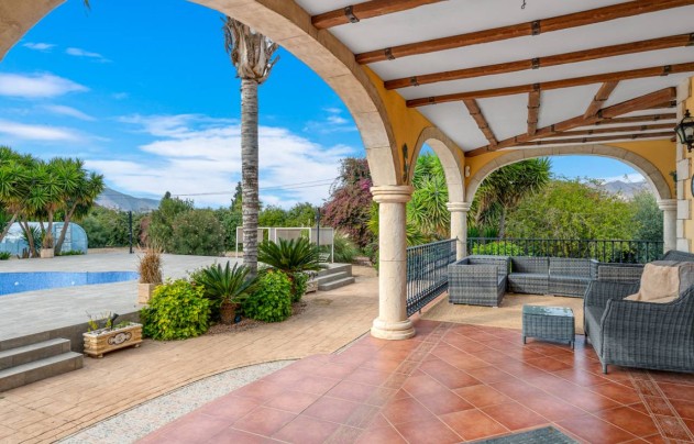 Resale - Villa - Orihuela