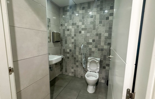 Revente - Commercial - Torrevieja - Nueva Torrevieja