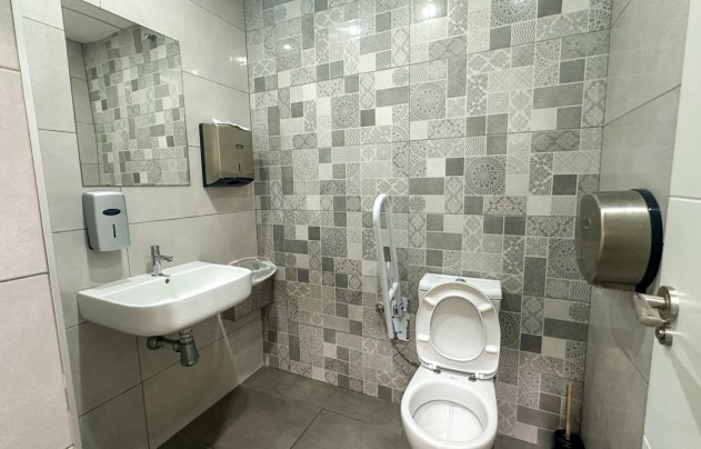 Revente - Commercial - Torrevieja - Nueva Torrevieja