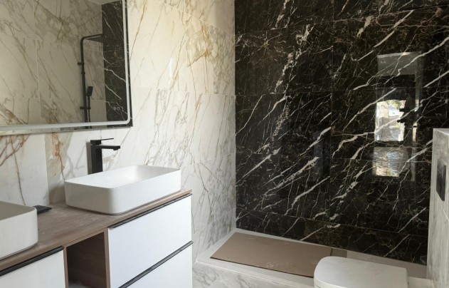 Resale - Villa - Torrevieja - Los Balcones