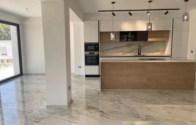 Resale - Villa - Torrevieja - Los Balcones