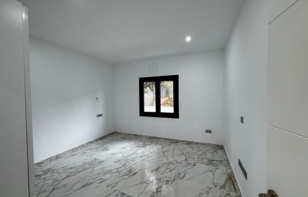 Resale - Villa - Torrevieja - Los Balcones