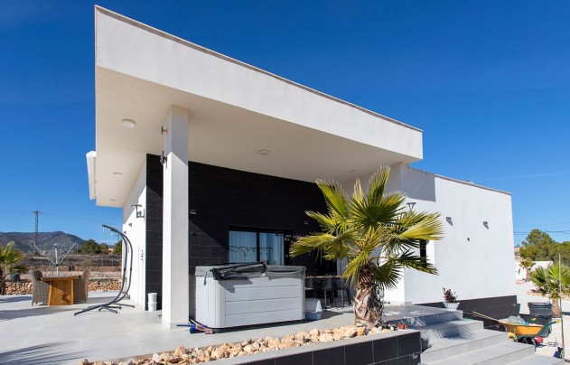 Resale - Villa - Pinoso - Campo