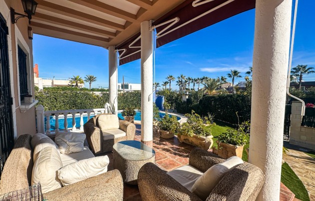 Resale - Villa - La Mata