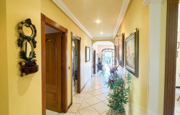 Resale - Villa - La Mata