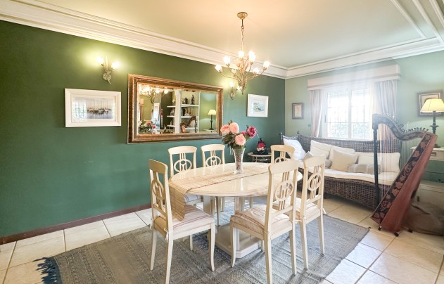 Resale - Villa - La Mata