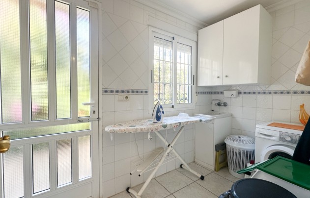 Resale - Villa - La Mata