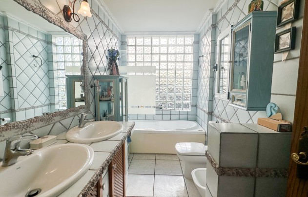 Resale - Villa - La Mata