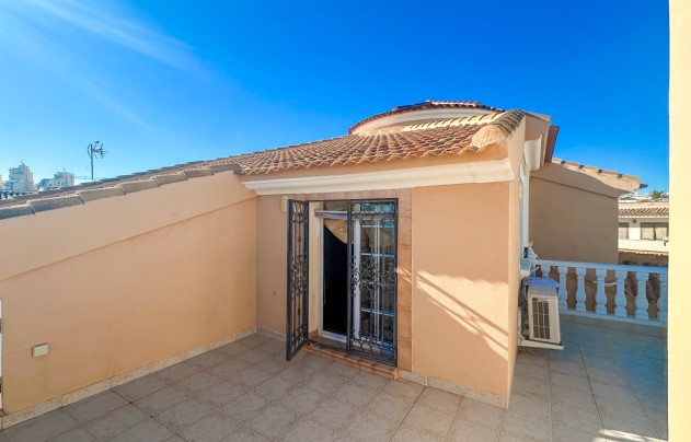 Resale - Villa - La Mata