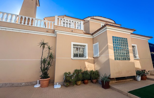 Resale - Villa - La Mata