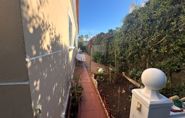 Resale - Villa - La Mata