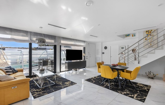 Resale - Villa - San Miguel de Salinas - Mirador De San Miguel