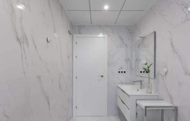 Resale - Villa - San Miguel de Salinas - Mirador De San Miguel