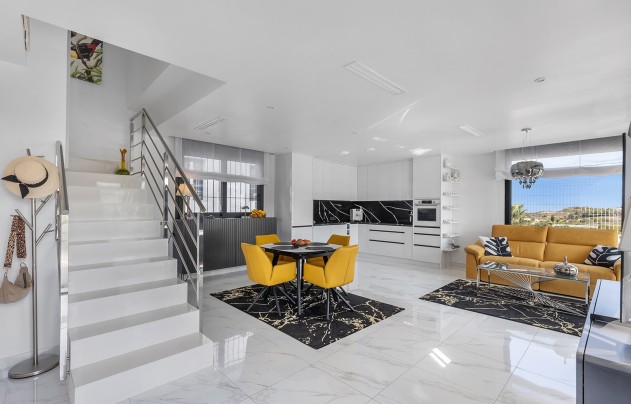 Resale - Villa - San Miguel de Salinas - Mirador De San Miguel