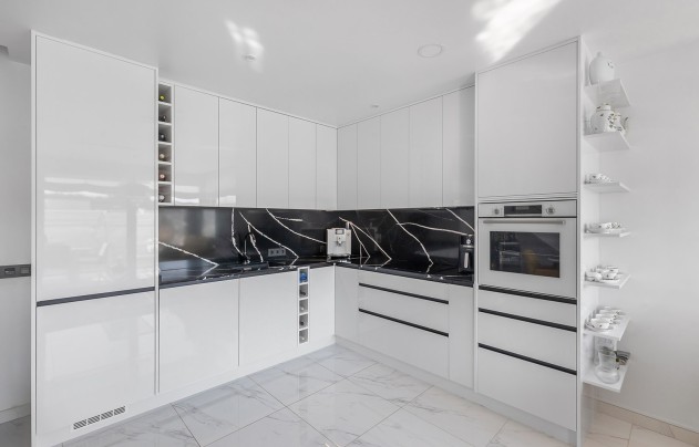 Resale - Villa - San Miguel de Salinas - Mirador De San Miguel