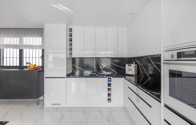 Resale - Villa - San Miguel de Salinas - Mirador De San Miguel