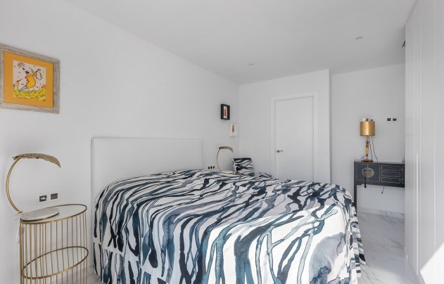 Resale - Villa - San Miguel de Salinas - Mirador De San Miguel