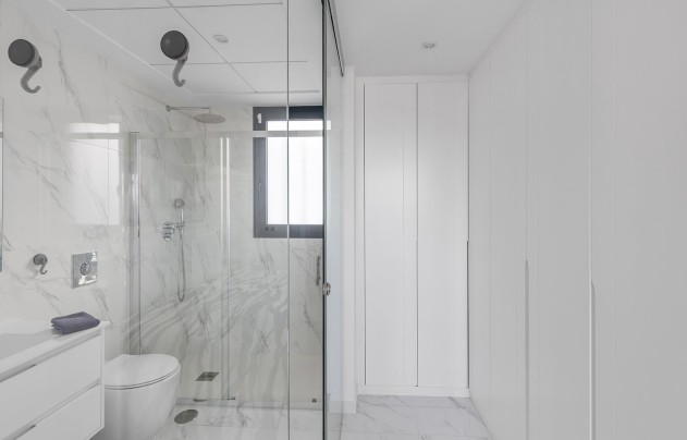 Resale - Villa - San Miguel de Salinas - Mirador De San Miguel