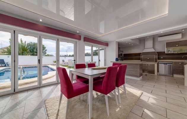 Resale - Villa - San Javier